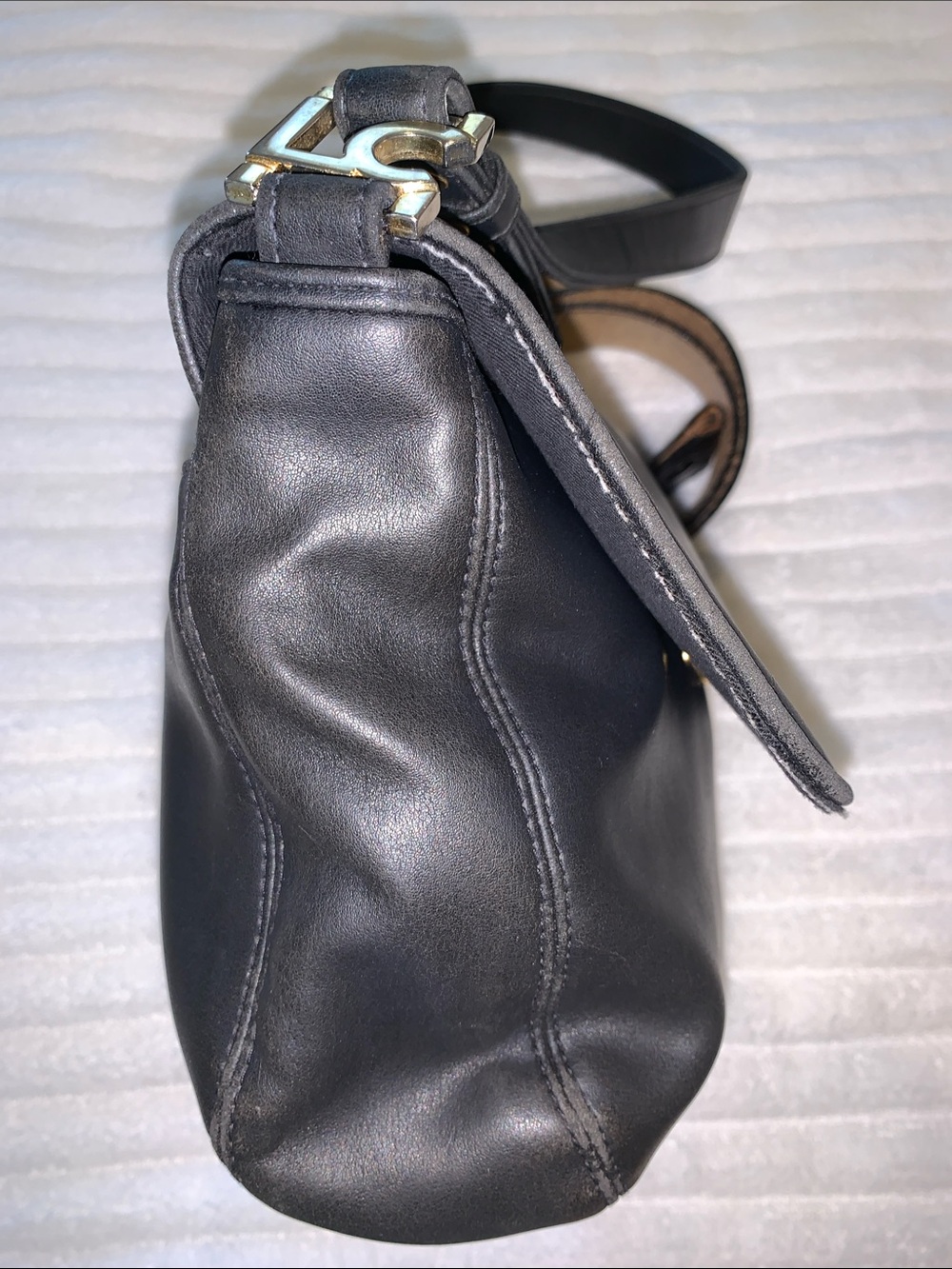 Y2K Liz Claiborne Black Leather Shoulder Bag with Silver Toned  Hardware - Picture 12 of 13